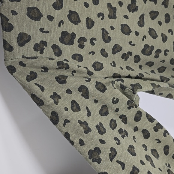 {Sonoma} Women's Olive and Black Leopard Print Swearshirt - Size XXL - Picture 8 of 11